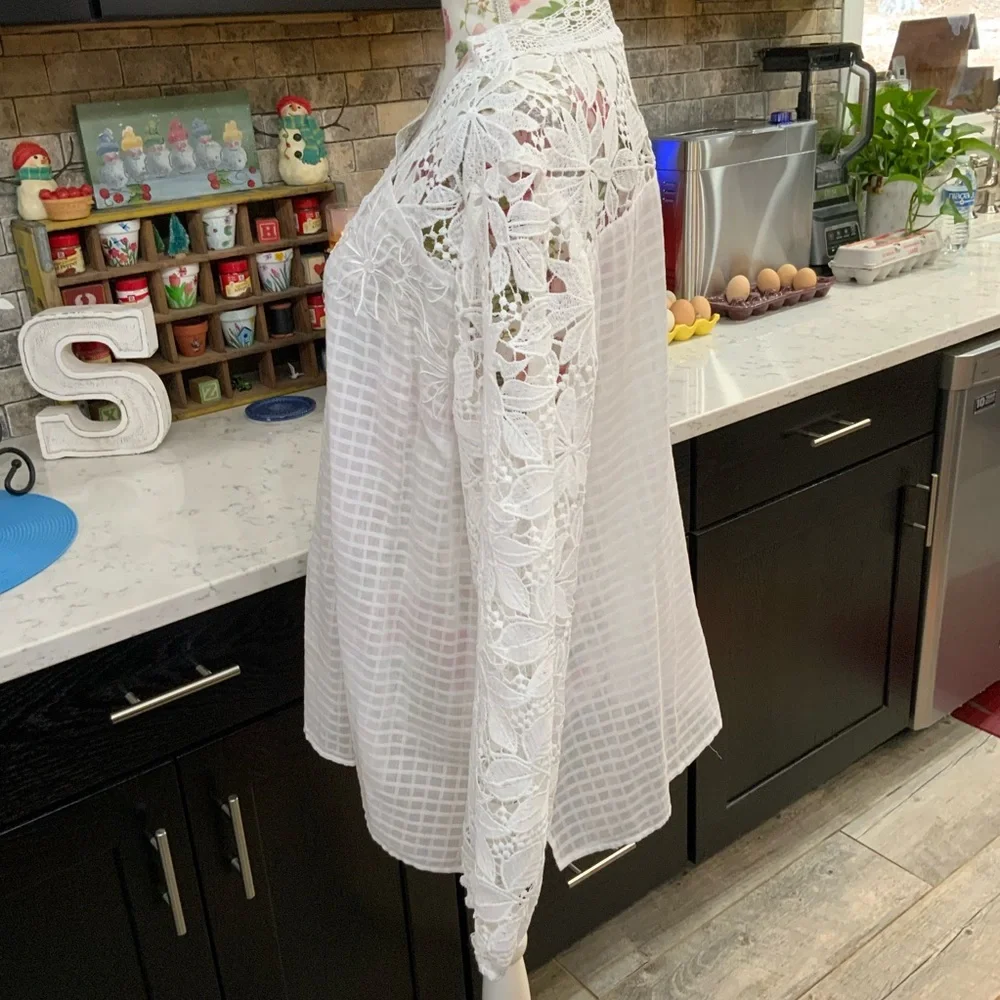 Chico's Sz Large Tunic White Lace Sheer Floral Cut Out Long Sleeve Side Slit New